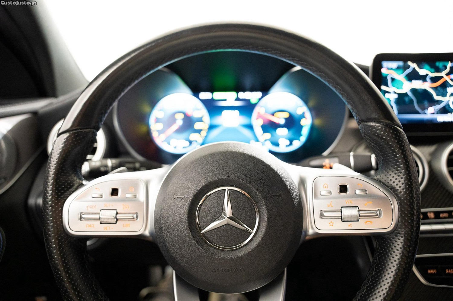 Mercedes-Benz C 300 de AMG Line — fotografia 14