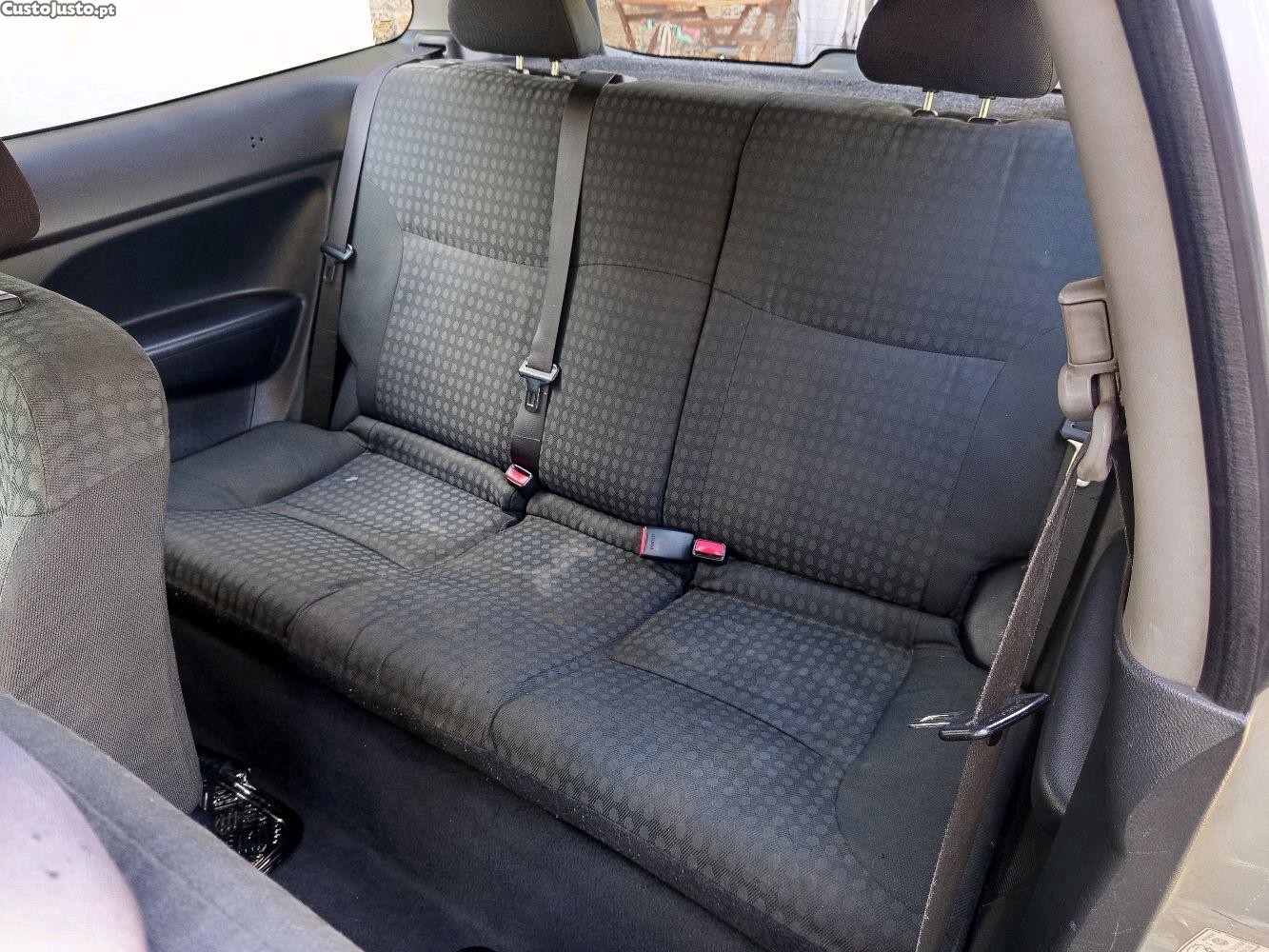 Honda Civic 1.7 CTDI 100cv — fotografia 3