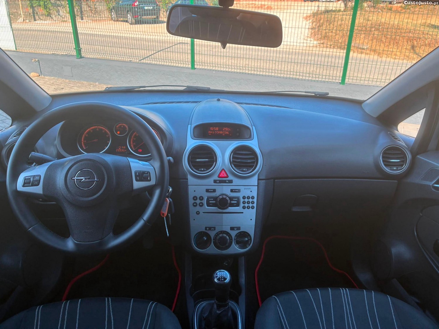 Opel Corsa 1.2 Enjoy — fotografia 7