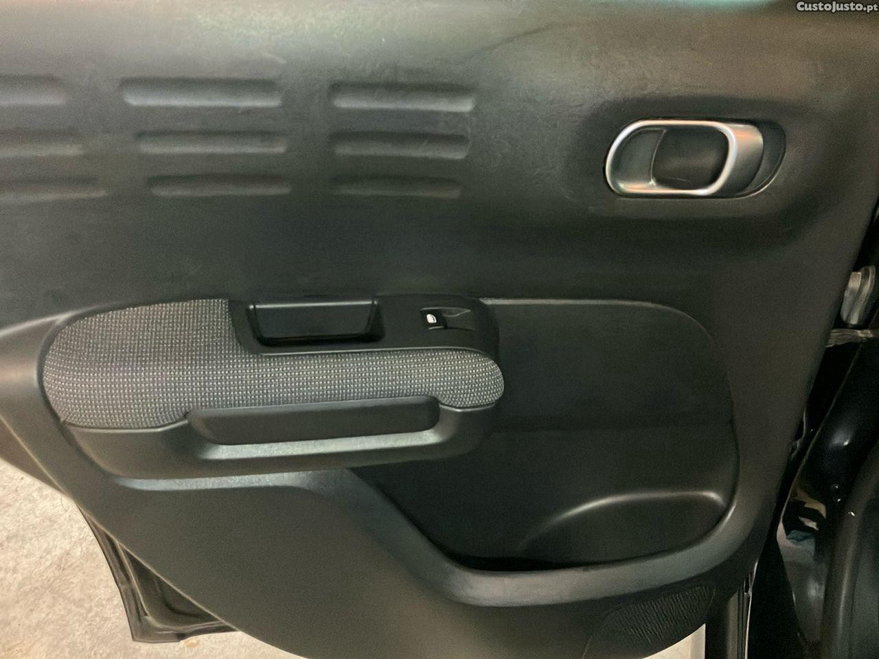 Citroën C3 1.2 PureTech Feel Pack — fotografia 4