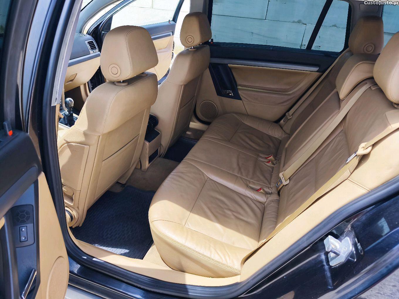 Opel Vectra Caravan — fotografia 4