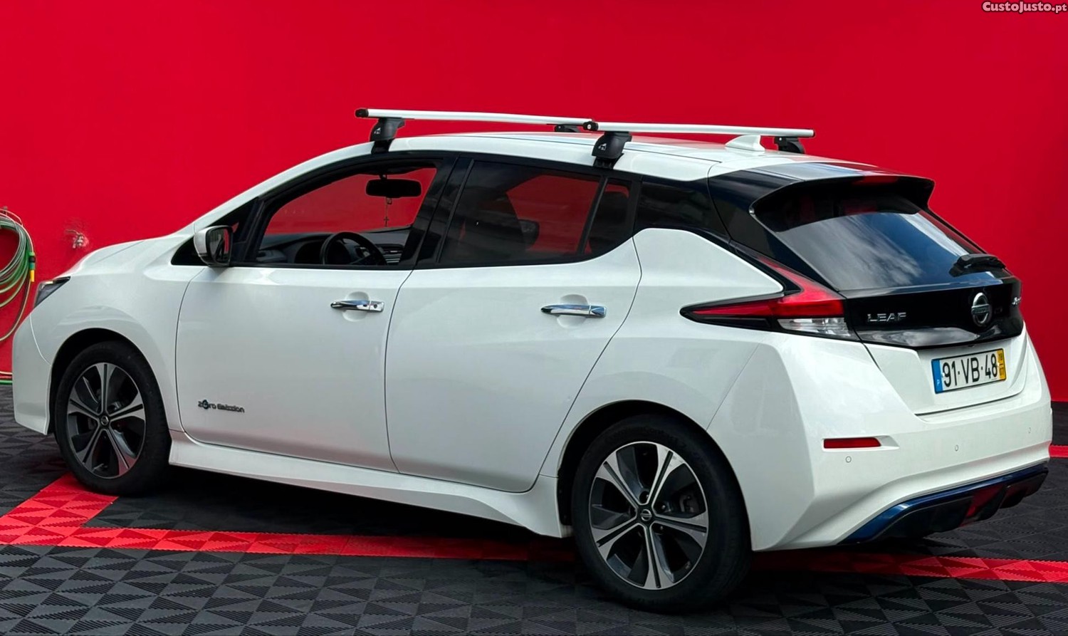 Nissan Leaf II 150cv — photo 2