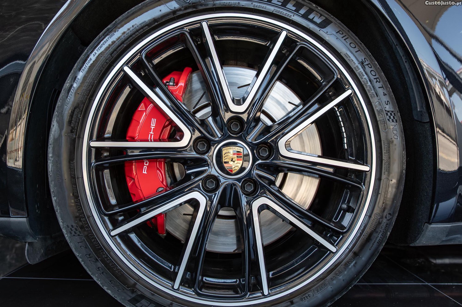 Porsche Panamera Sport Turismo 4S E-Hybrid - 23 — photo 5