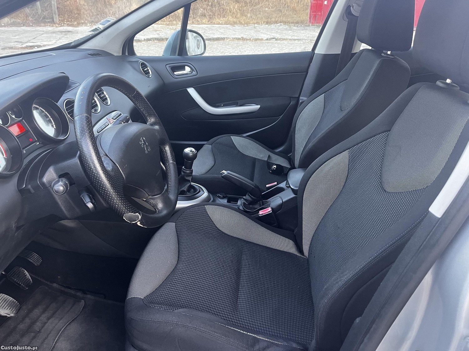 Peugeot 308 1.6 Hdi Executive — fotografia 3