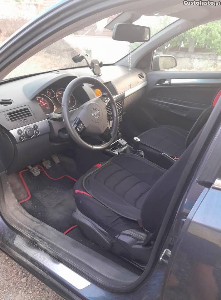 Opel Astra H 1.7CDTI — fotografia 3