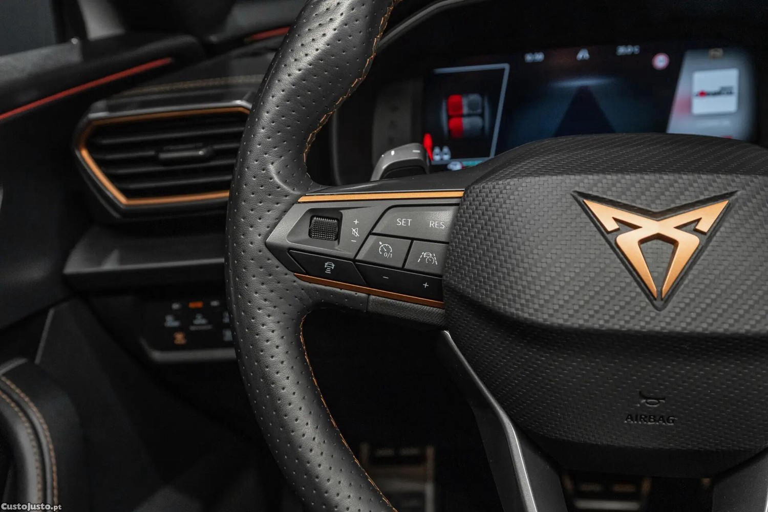 CUPRA Formentor VZ 1.4 e-Hybrid DSG — fotografia 16