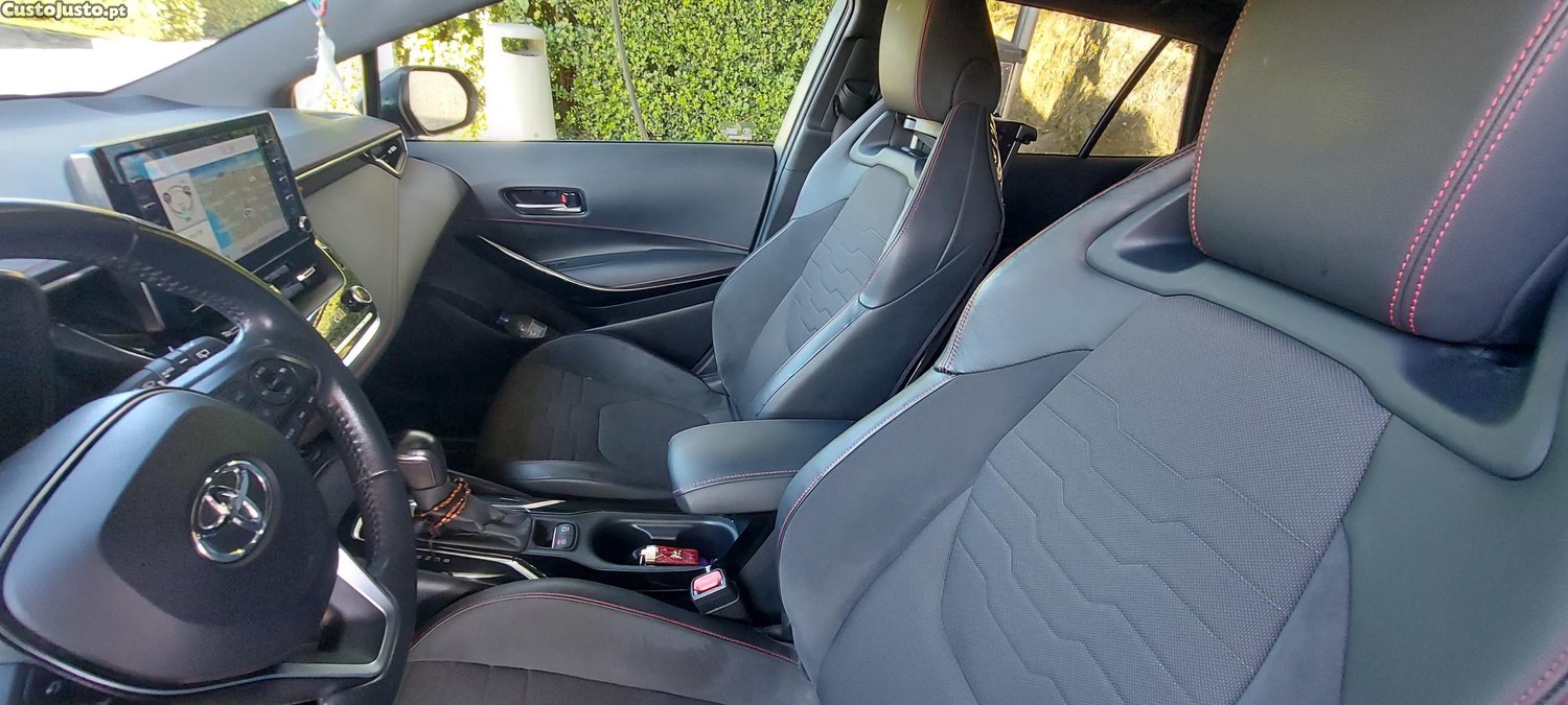 Toyota Corolla Touring sports exclusive — fotografia 4