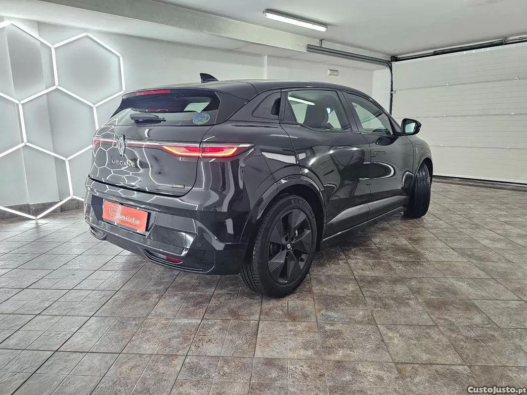 Renault Mégane Ev40 equilibre — fotografia 12