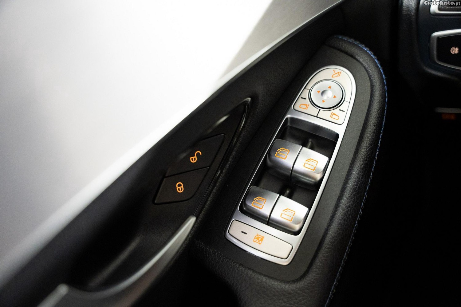 Mercedes-Benz C 300 de AMG Line — fotografia 5