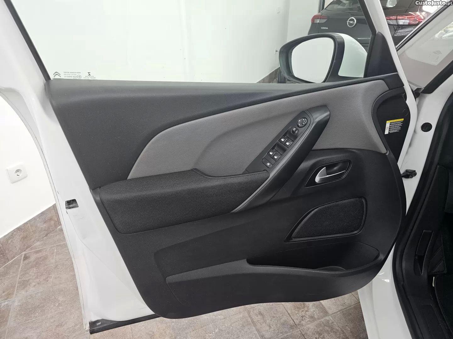 Citroën C4 Grand Picasso 2.0 bluehdi shine eat6 — fotografia 17