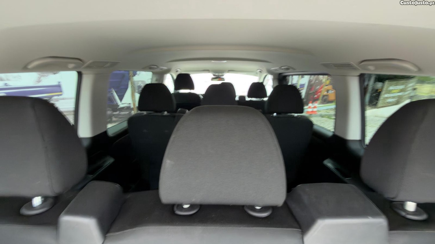 Mercedes-Benz Vito Tourer 9 LUGARES — fotografia 14