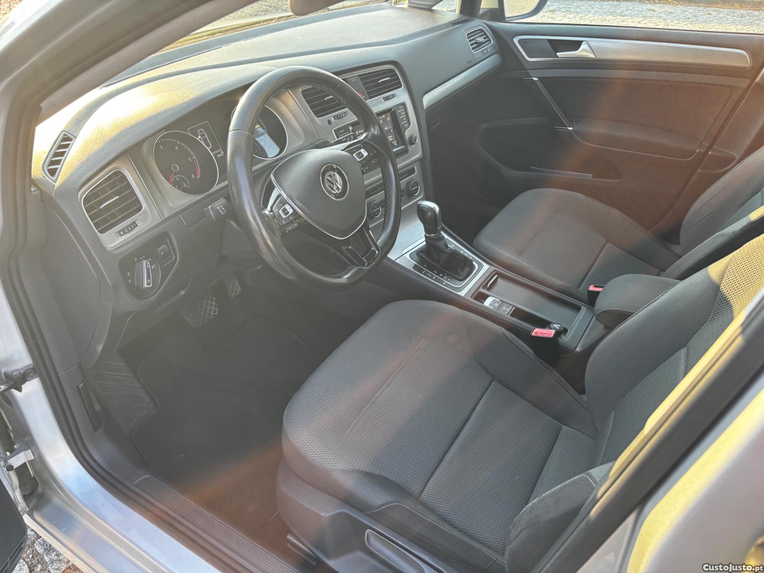 Volkswagen Golf 1.6 tdi — fotografia 6