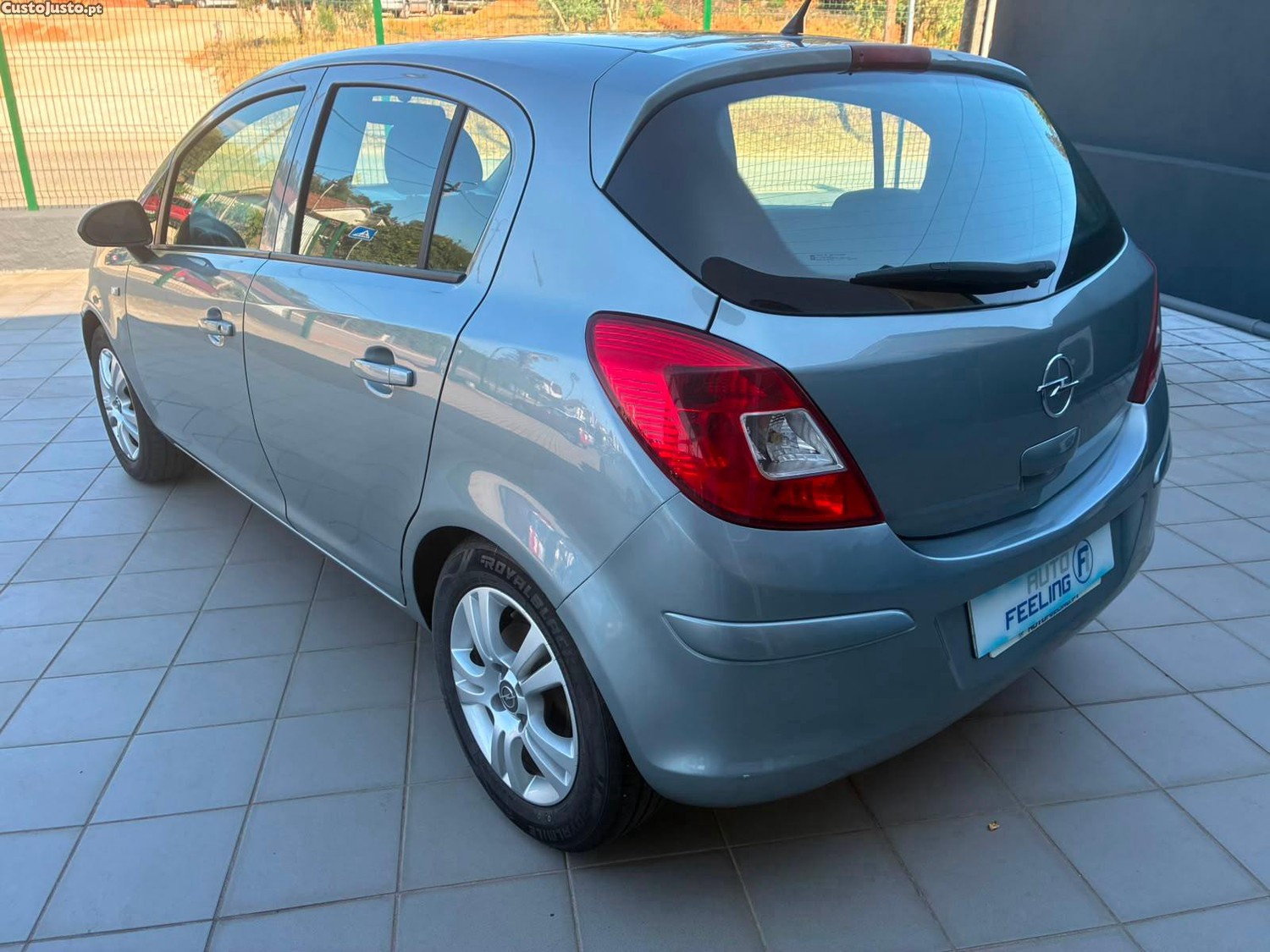 Opel Corsa 1.2 Enjoy — fotografia 20