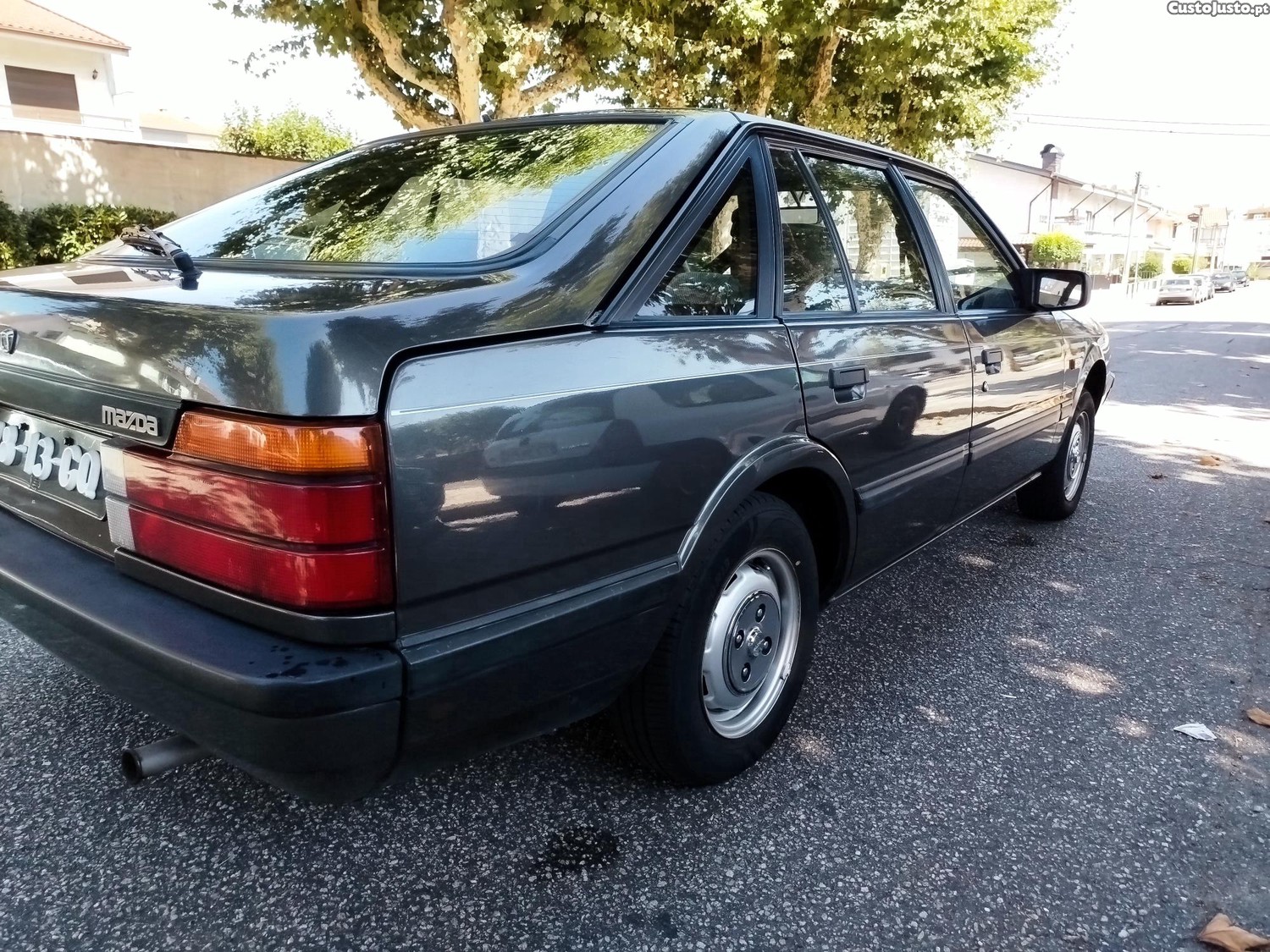Mazda 626 ll hatchback — fotografia 5