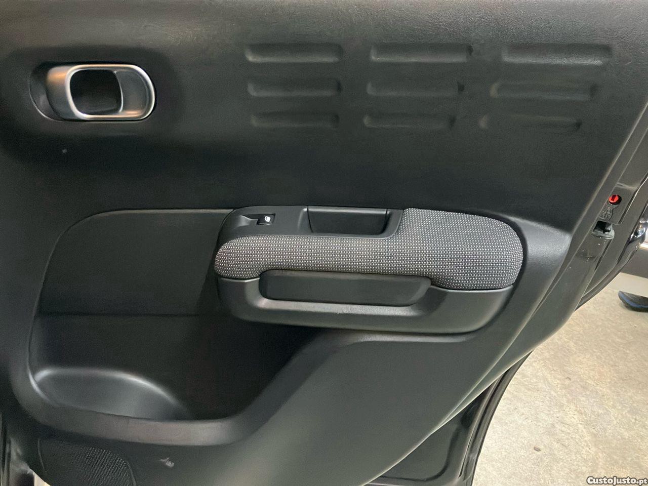 Citroën C3 1.2 PureTech Feel Pack — fotografia 2