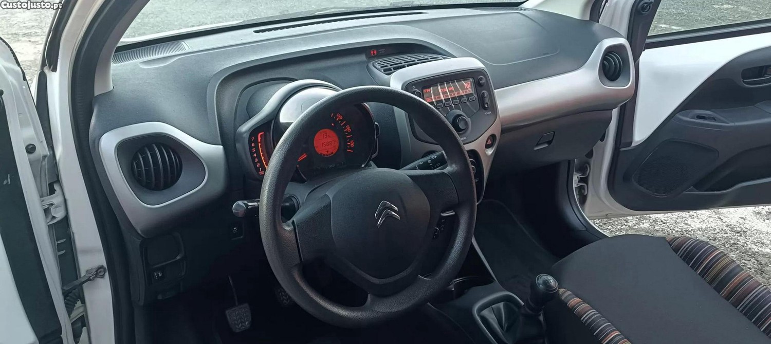 Citroën C1 1.0 vti live — fotografia 9