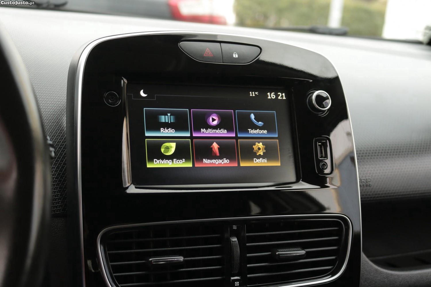 Renault Clio Sport Tourer 1.5 DCI Limited 90cv — fotografia 17