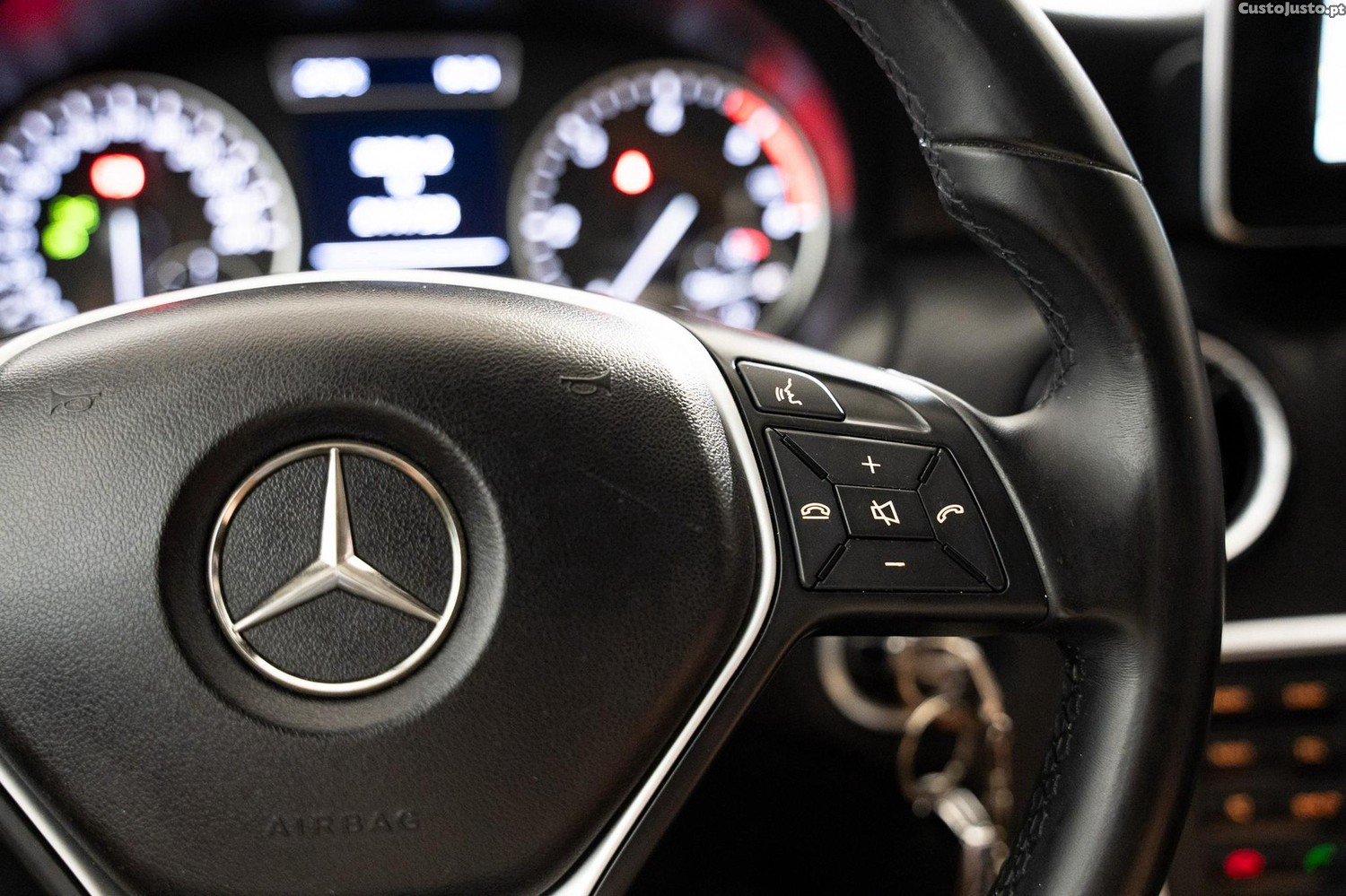 Mercedes-Benz A 180 CDI BE Style — fotografia 4