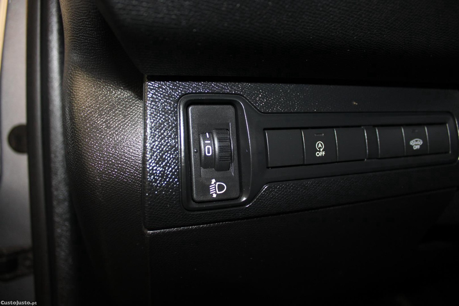 Peugeot 308 1.5 BHDI BUSINESS LINE — fotografia 17