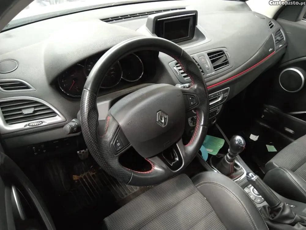 Renault Mégane 1.6 dCi (BZ00, BZ12, BZ13) (96 kW / 130 cv) [04.2011 - 08.2015] — photo 4