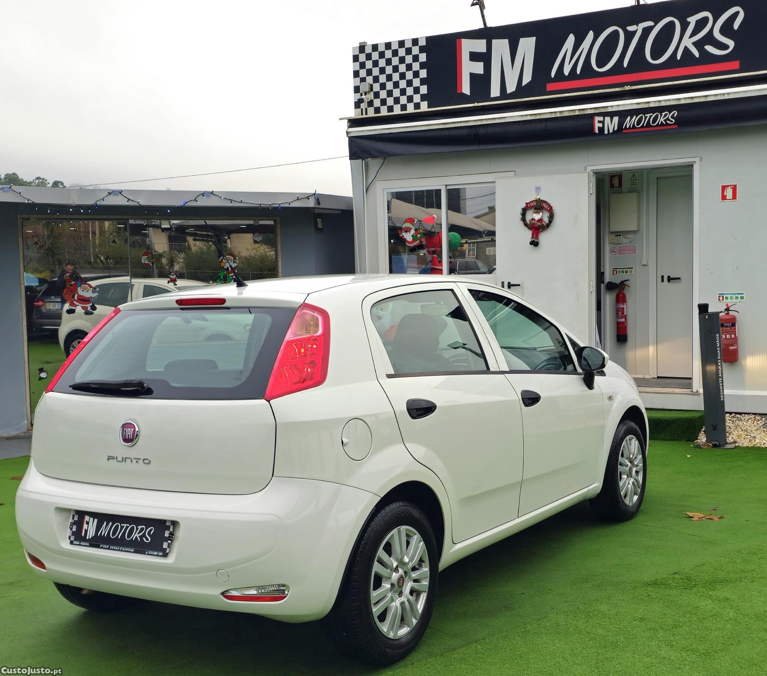 Fiat Punto 1.2 Lounge S&S Nacional — fotografia 18