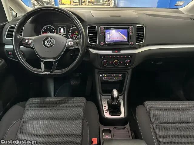 Volkswagen Sharan 1.4 TSI Confortline DSG — fotografia 11
