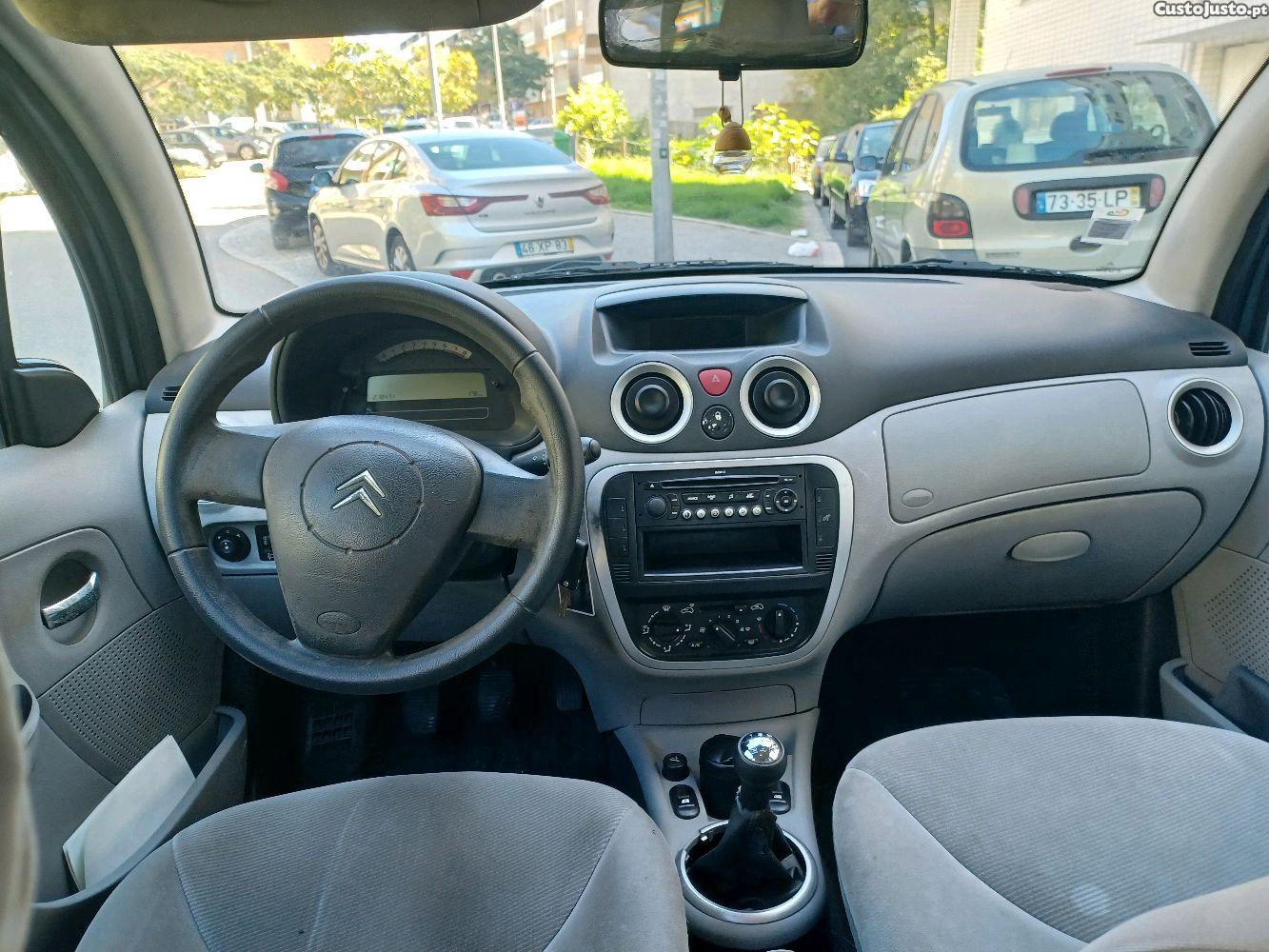 Citroën C3 1.1 em bom estado — fotografia 3