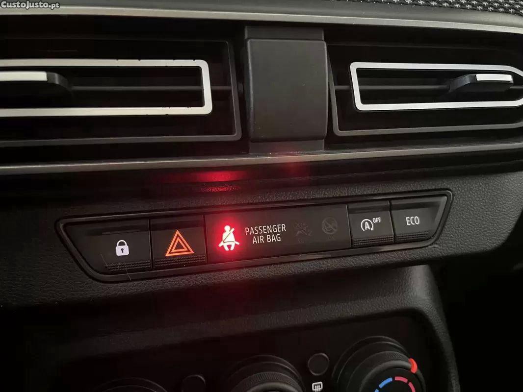 Dacia Jogger 1.0 eco-g comfort 7l bi-fuel — fotografia 8