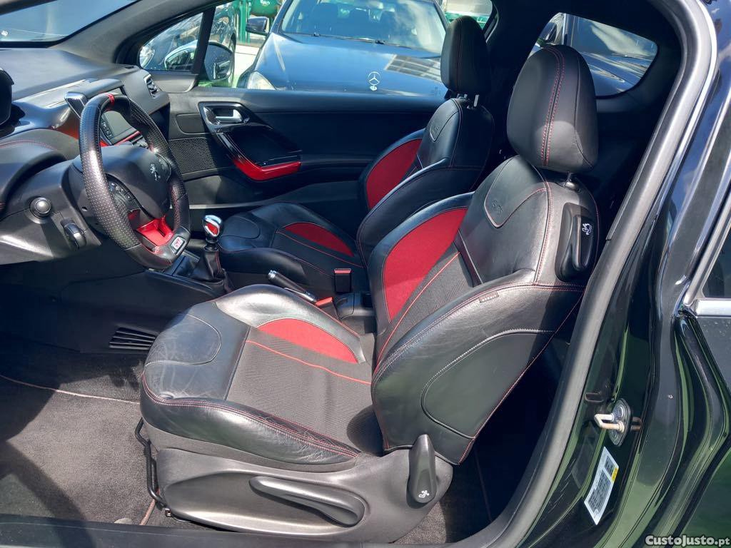 Peugeot 208 1.6 THP GTi — fotografia 2