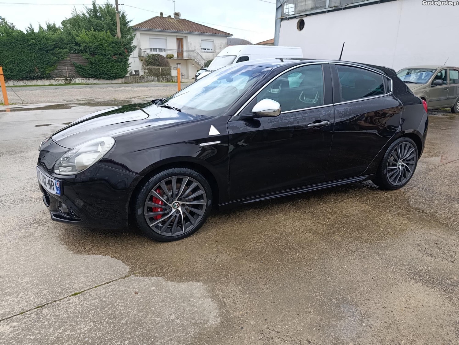 Alfa Romeo Giulietta 1750 TBI QV — fotografia 4