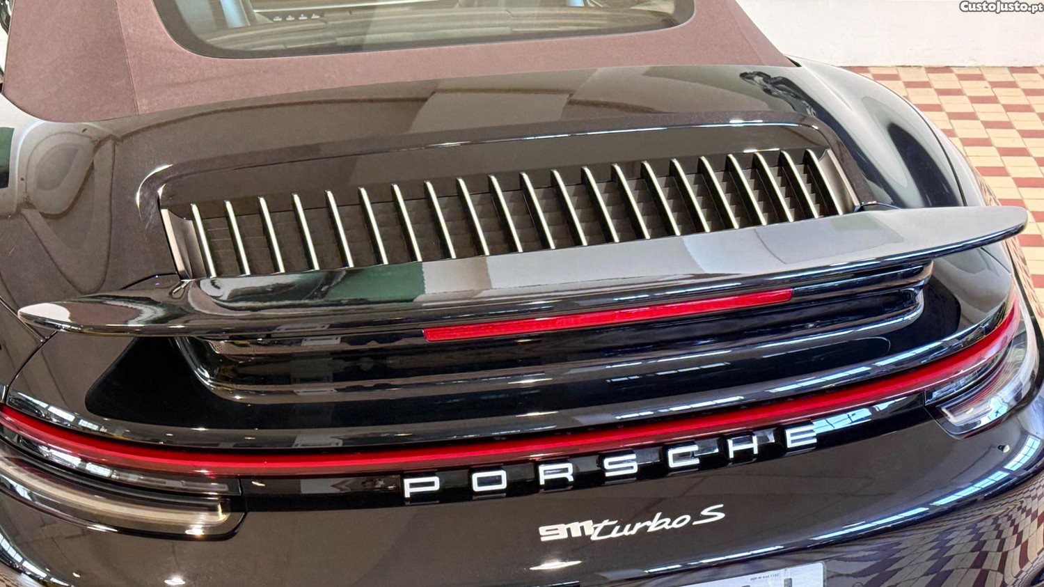 Porsche 911 Turbo S — fotografia 17