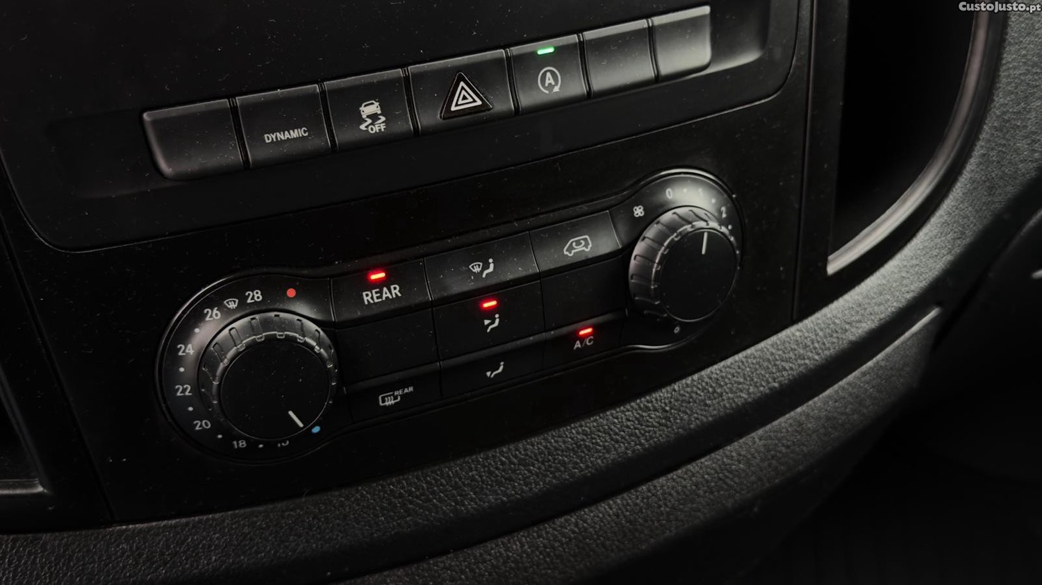 Mercedes-Benz Vito Tourer 9 LUGARES — fotografia 7