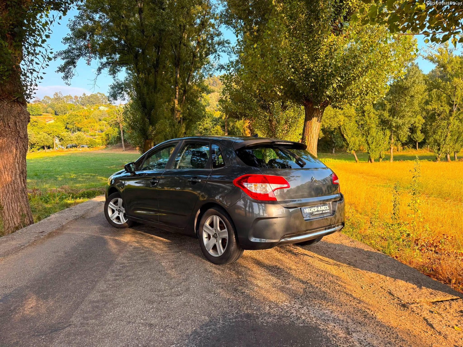 Citroën C4 1.6 HDi Attraction — fotografia 11