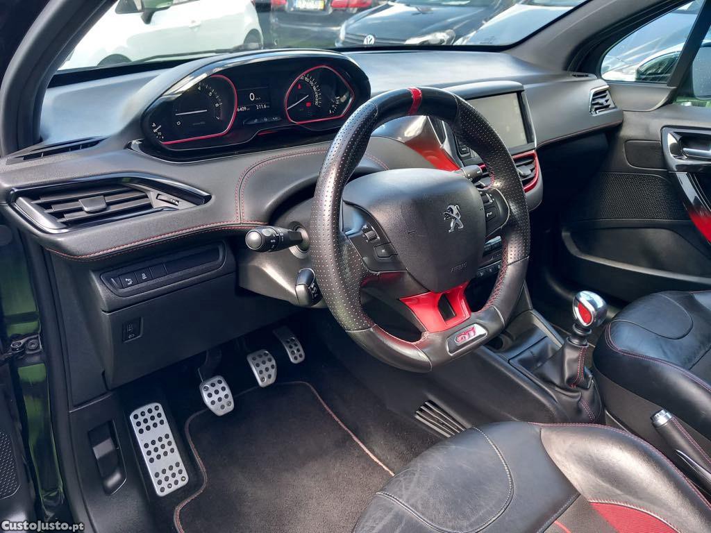 Peugeot 208 1.6 THP GTi — fotografia 10