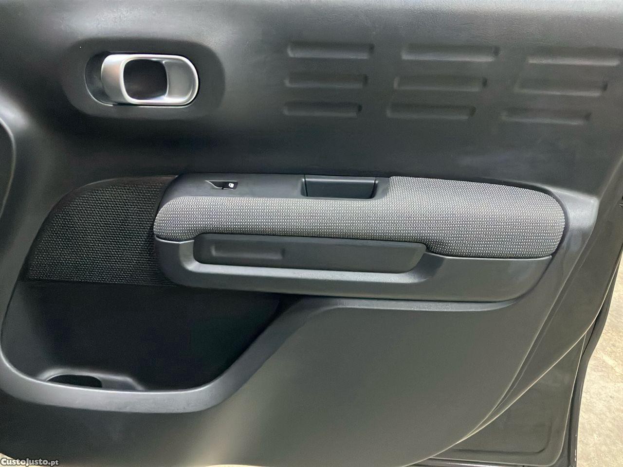Citroën C3 1.2 PureTech Feel Pack — fotografia 3