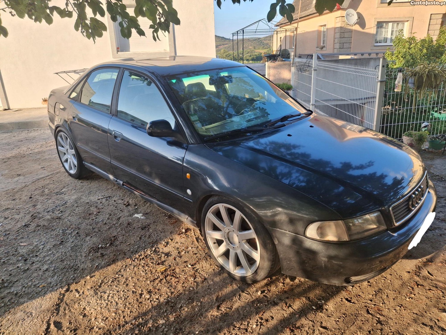 Audi A4 1.8 turbo — fotografia 11