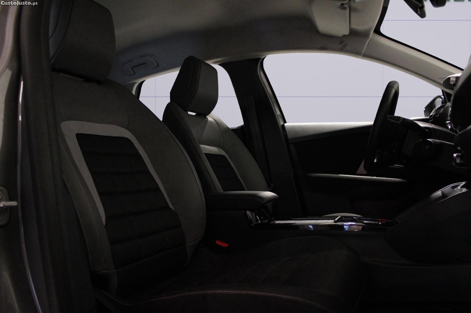 Citroën e-C4 54 kWh E-Series Collection — fotografia 3