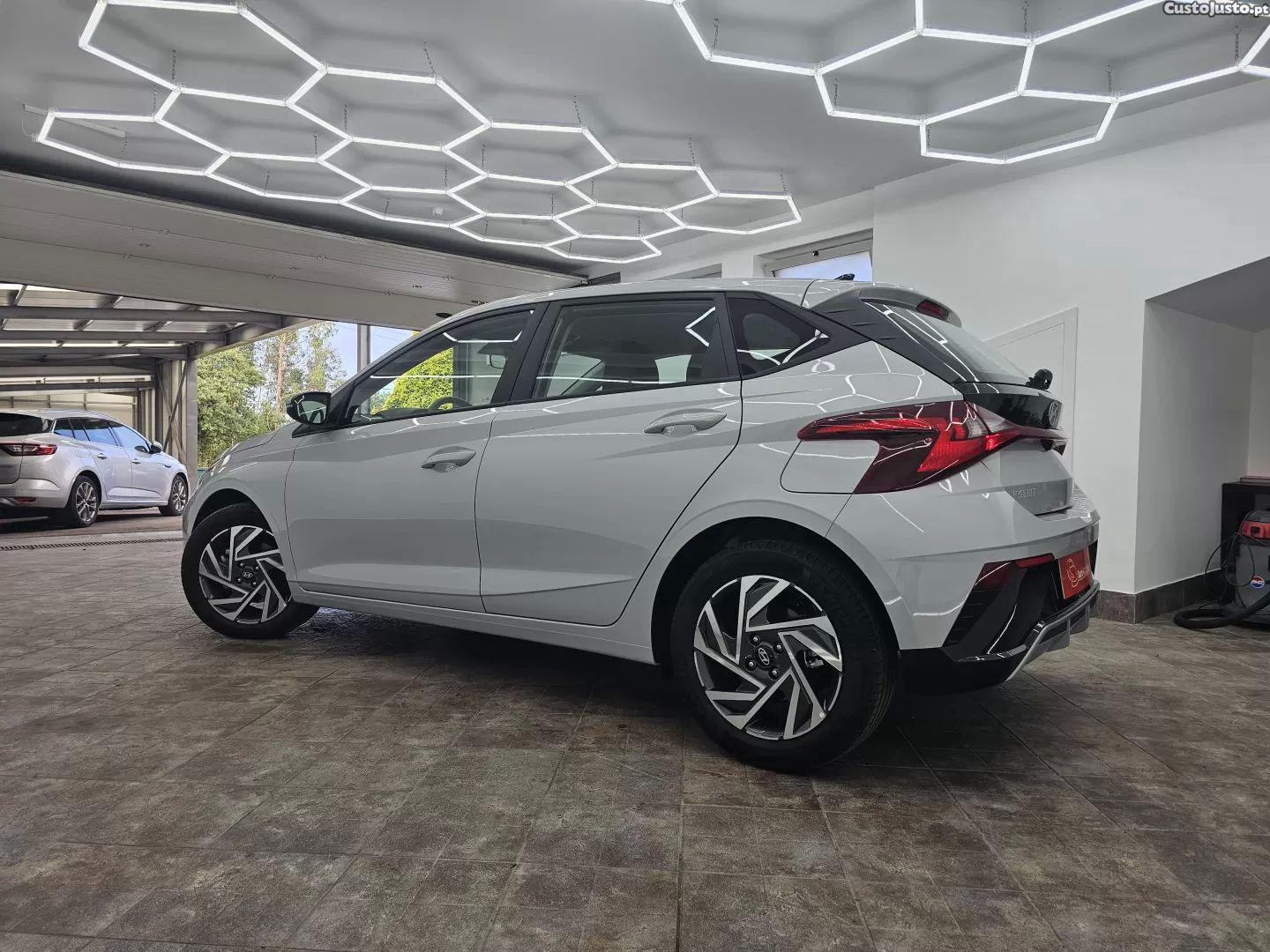 Hyundai i20 1.0 t-gdi comfort — fotografia 21