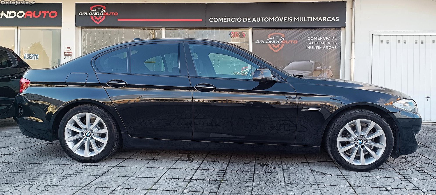 BMW 520 d Automático/ Nacional GPS 184cv — fotografia 7