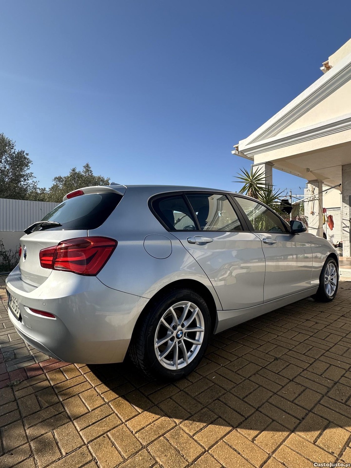 BMW 116 sedan — fotografia 6