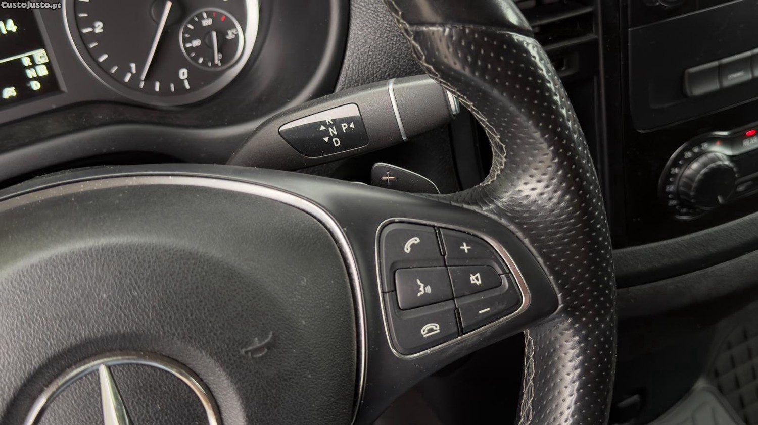 Mercedes-Benz Vito Tourer 9 LUGARES — fotografia 5