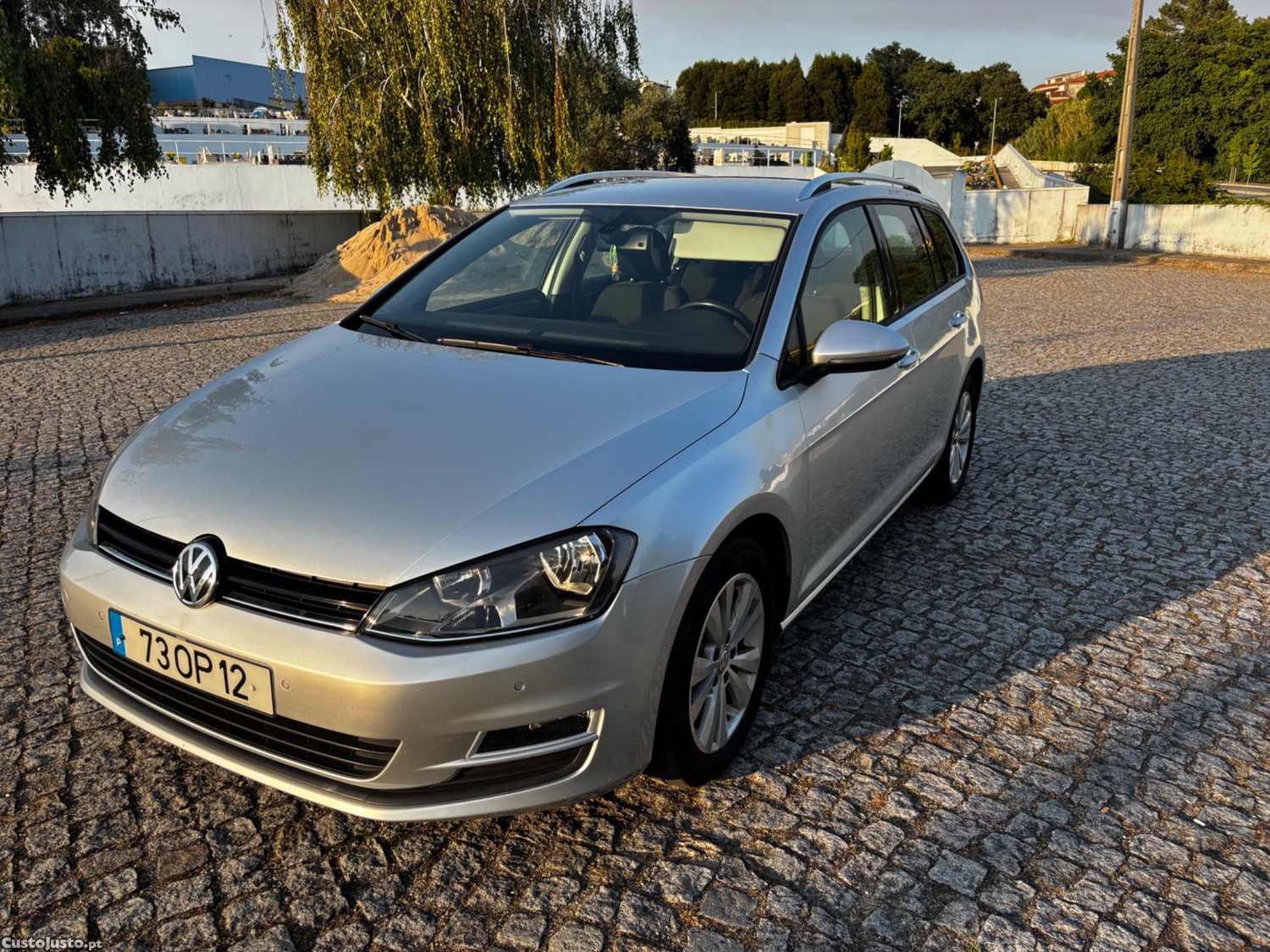 Volkswagen Golf 1.6 tdi — fotografia 2