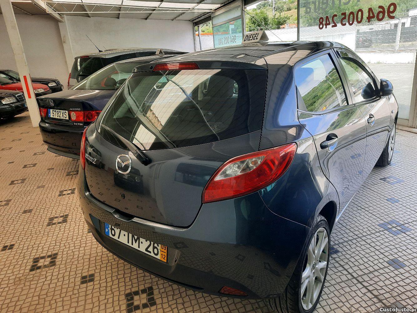 Mazda 2 exclusive active — fotografia 6