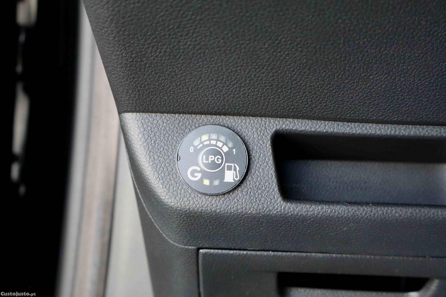 Renault Clio 1.0 TCe Evolution Bi-Fuel — fotografia 19