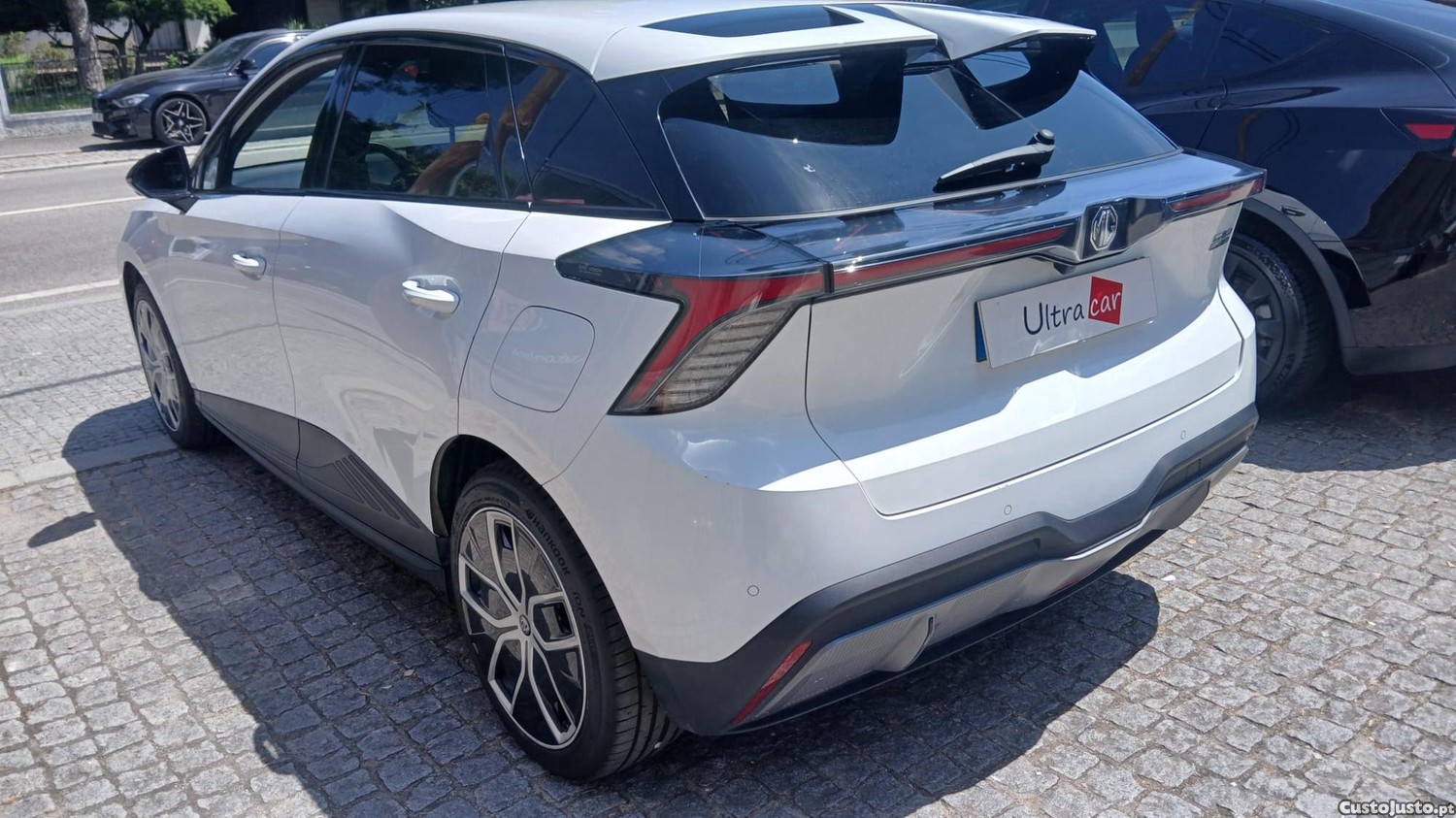 MG  MG4 64kWh Luxury - 23 — photo 4