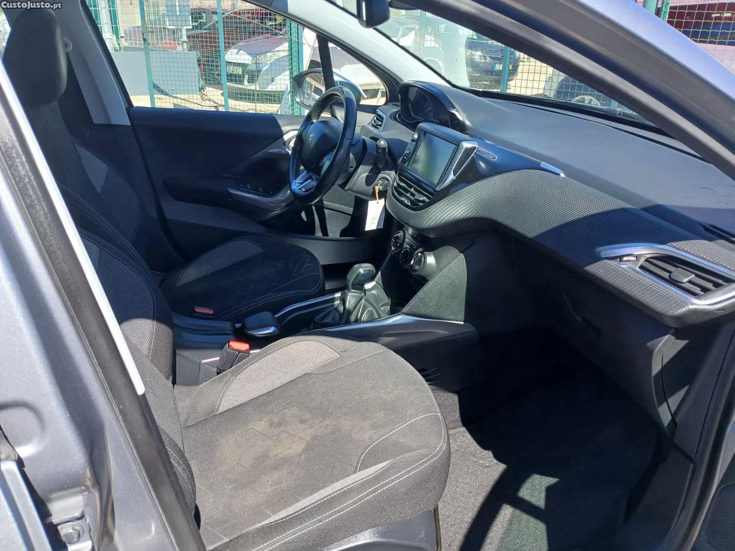 Peugeot 2008 1.2 puretech style — fotografia 5