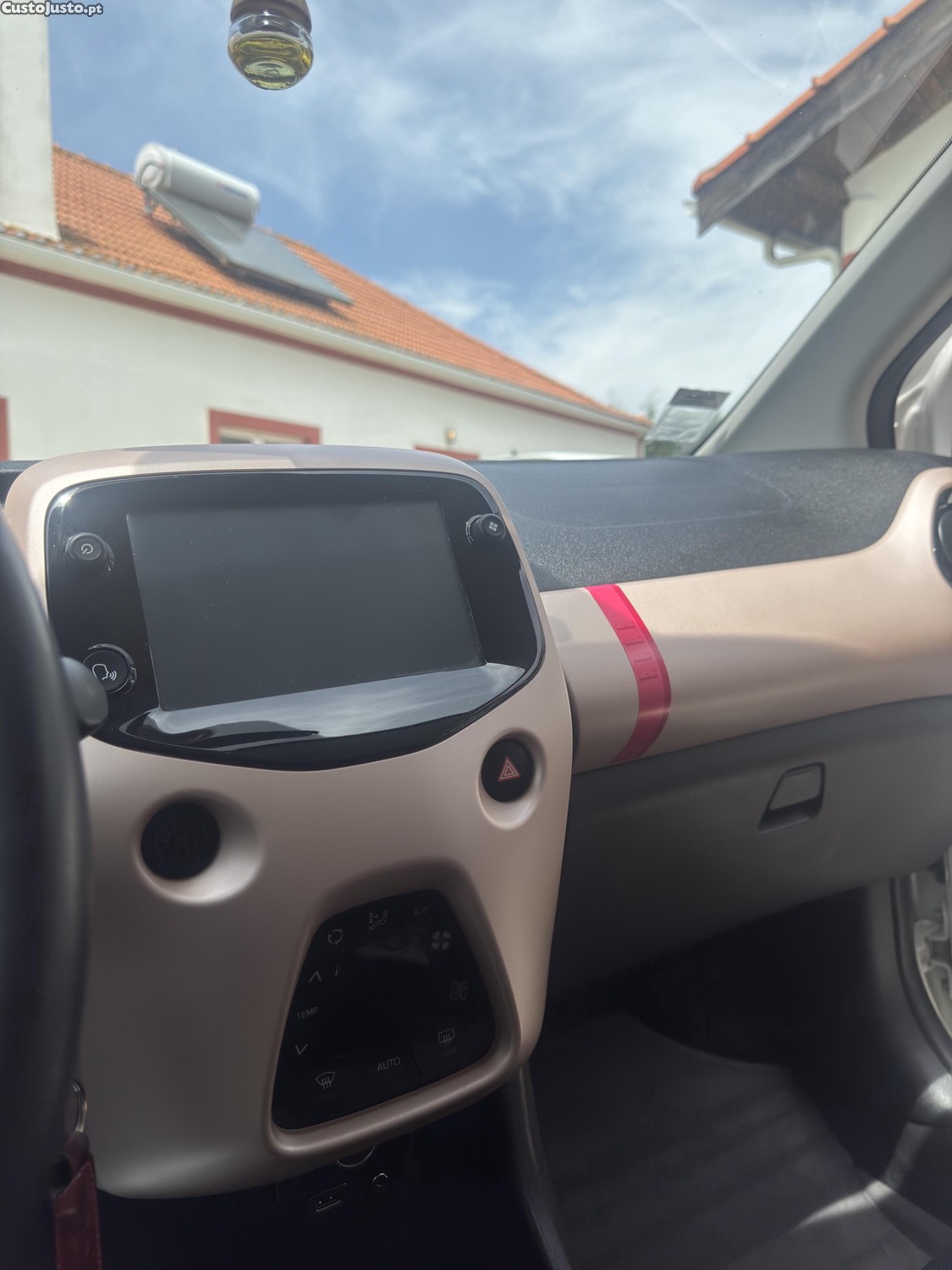 Citroën C1 1.0 VTi Elle — fotografia 10