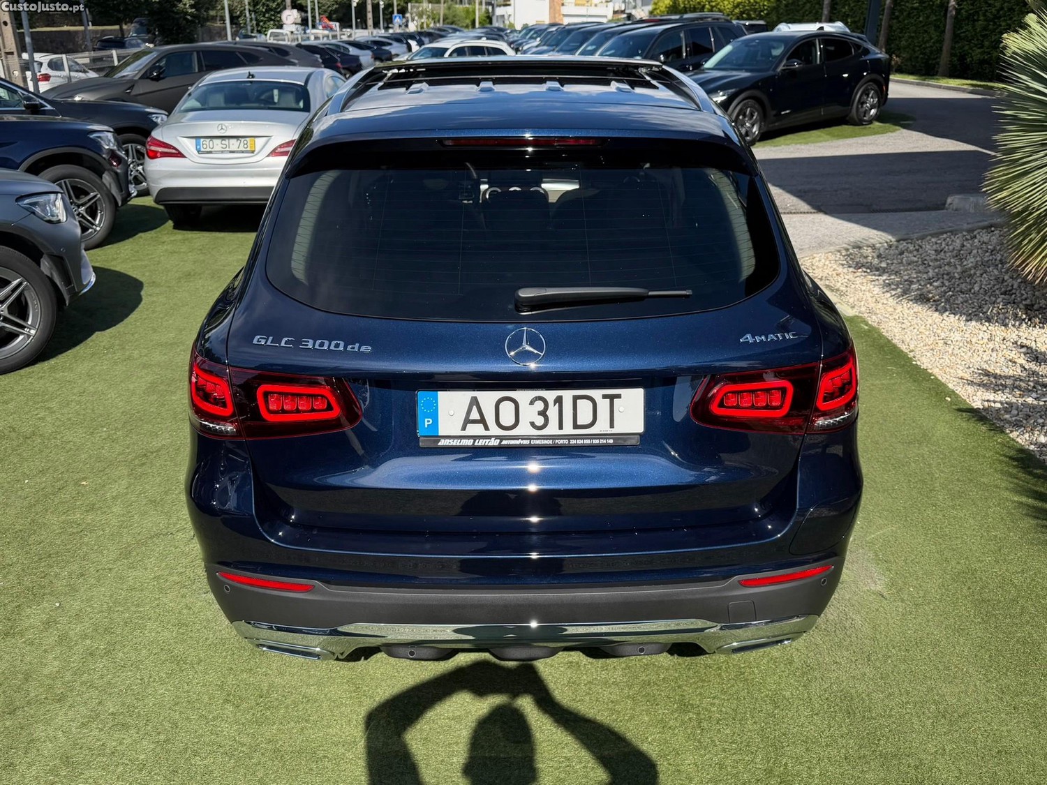 Mercedes-Benz GLC 300 de 4Matic — fotografia 16