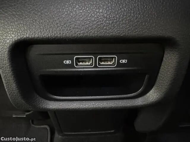 Volkswagen Sharan 1.4 TSI Confortline DSG — fotografia 2