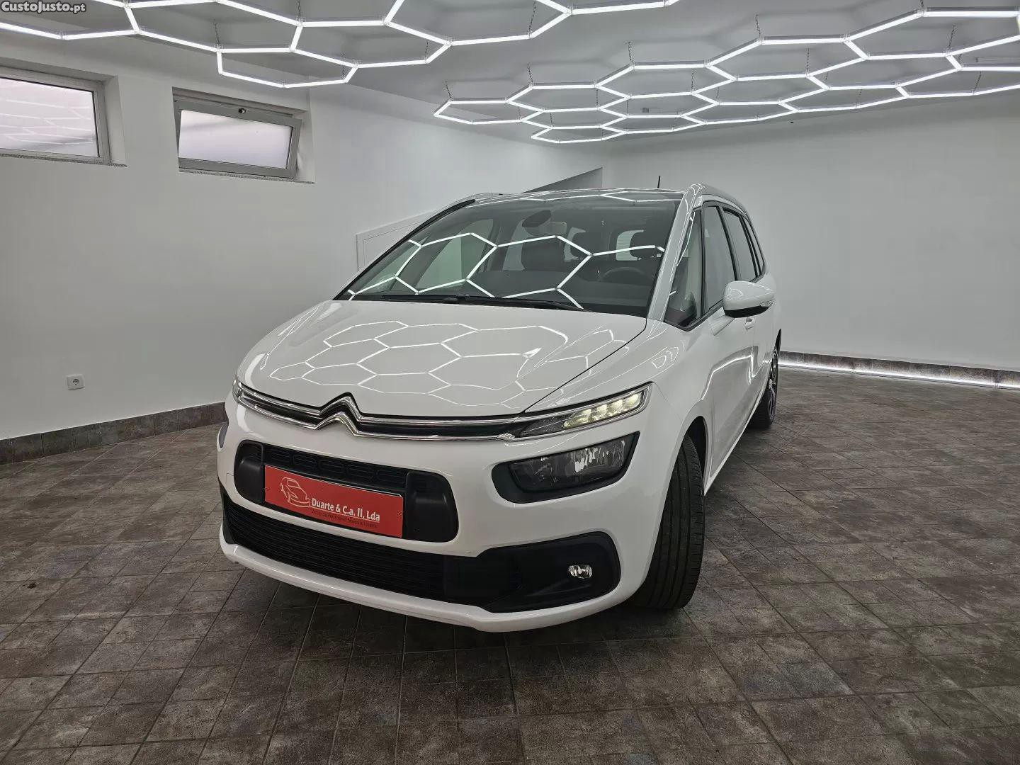 Citroën C4 Grand Picasso 2.0 bluehdi shine eat6 — fotografia 23